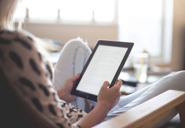 Ahogy minden szakmának, úgy az „influencerkedésnek” is megvannak a maga nehézségei, melyek számunkra nem mindig észrevehetőek. Ismerd meg, Mindennapi nő milyen veszélyekkel szembesült, és hogyan segített neki az ESET azok elhárításában.